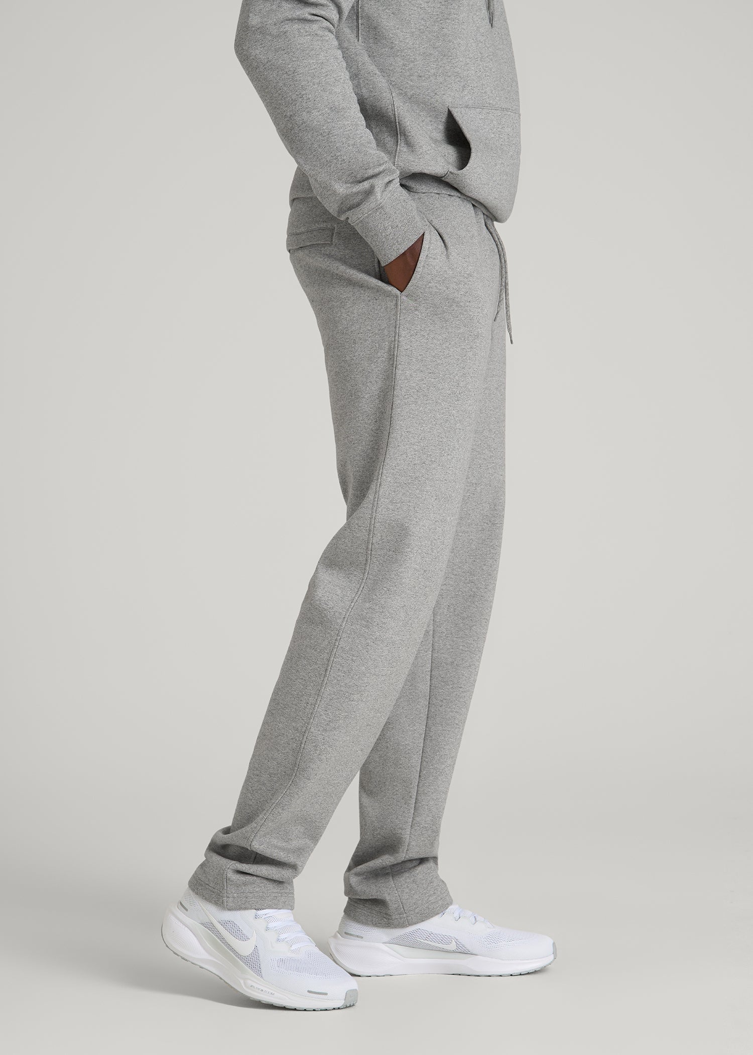 Core Motion Fleece Straight Leg Sweatpants for Tall Men in Heathered Grey