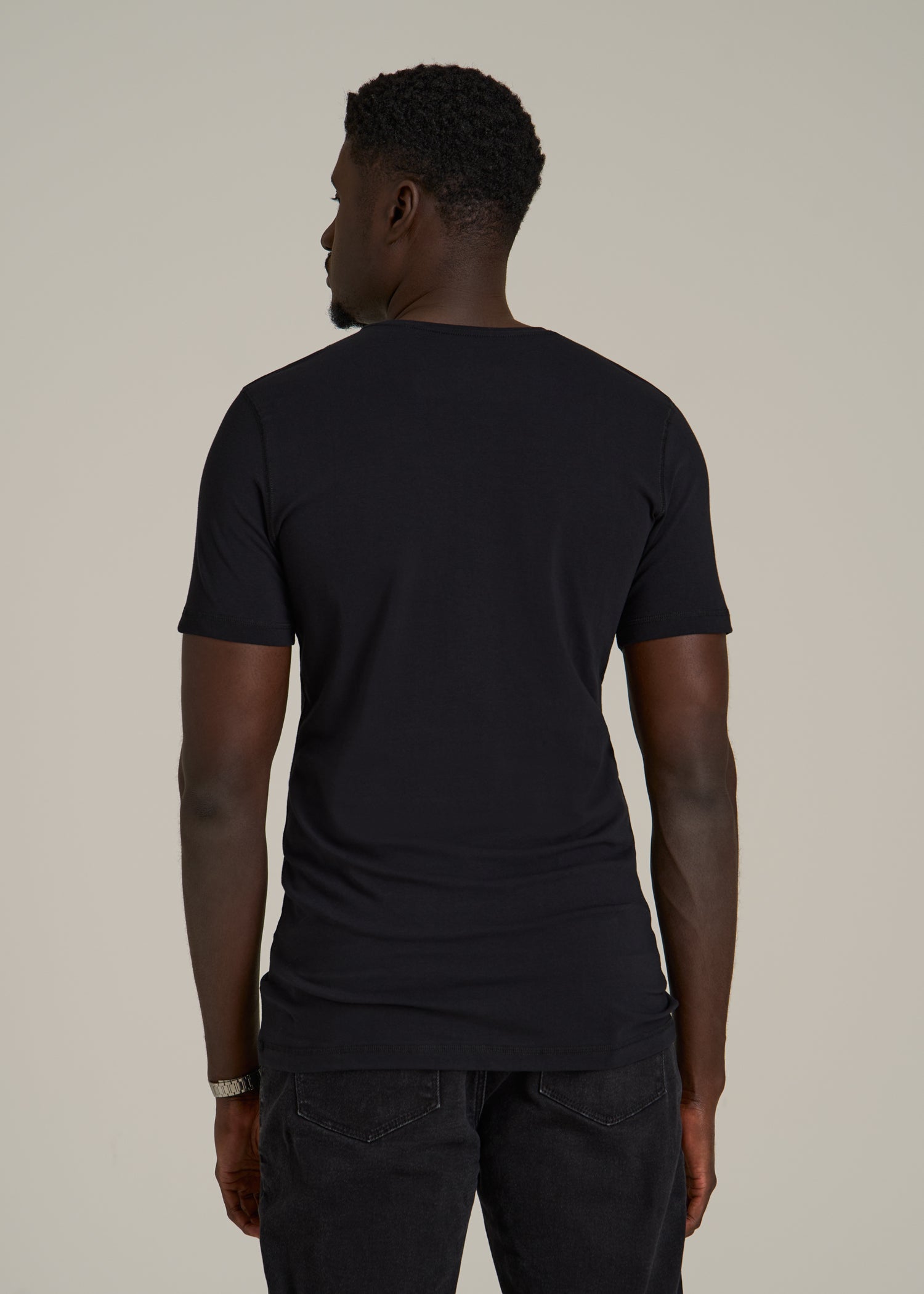 The Essential Slim Fit Crewneck Tee for Tall Men in Black