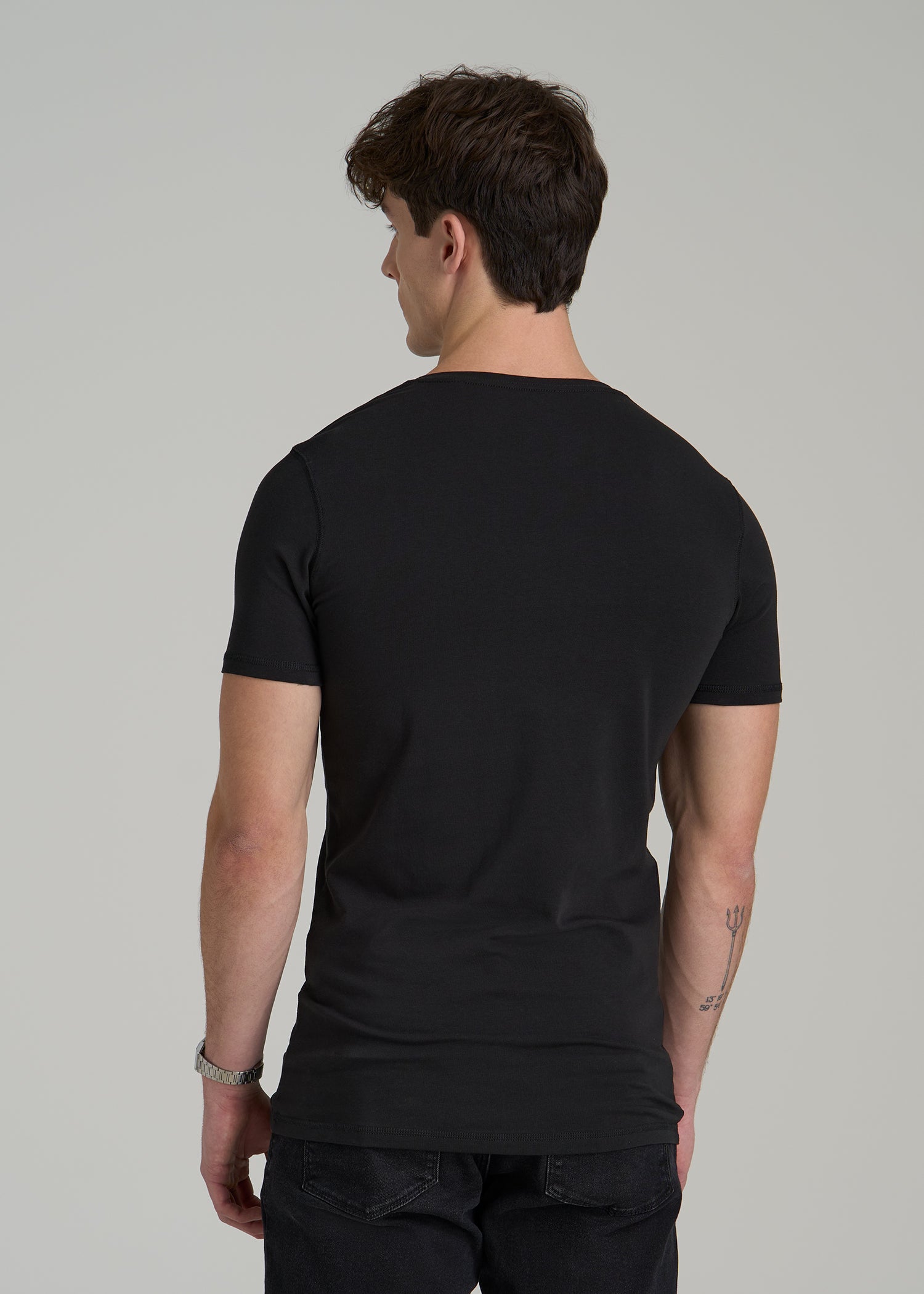 The Essential Slim Fit V-Neck Tee for Tall Men in Black