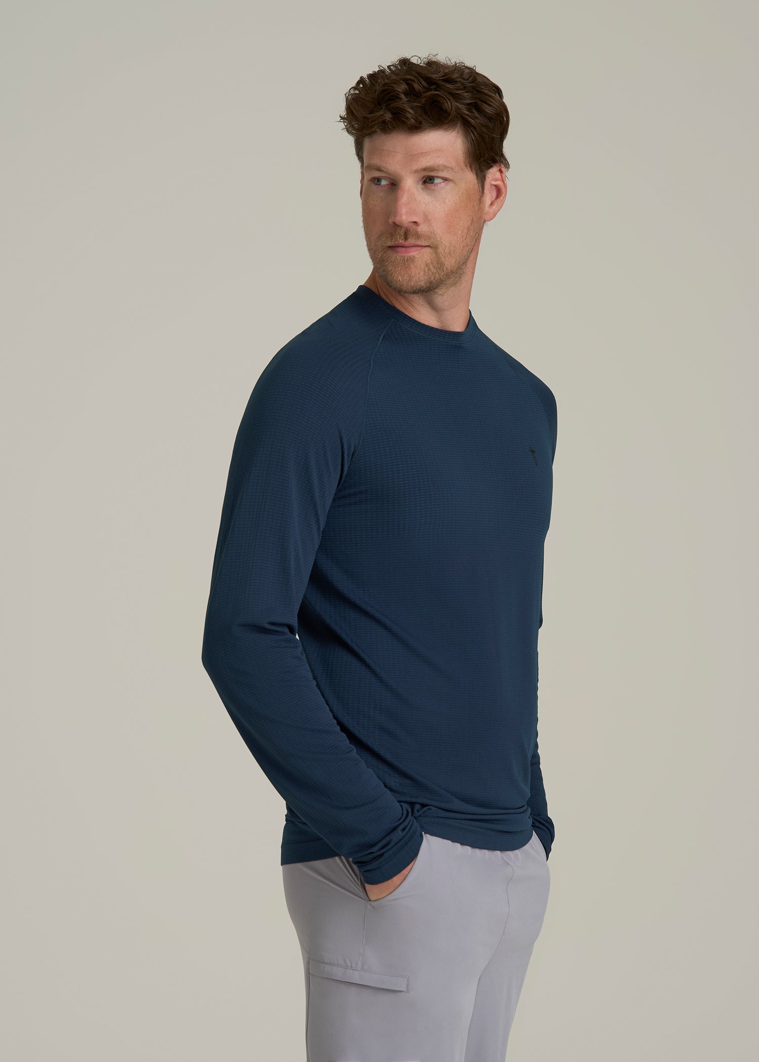 Long Sleeve Vented Performance Top for Tall Men in Navy Blue