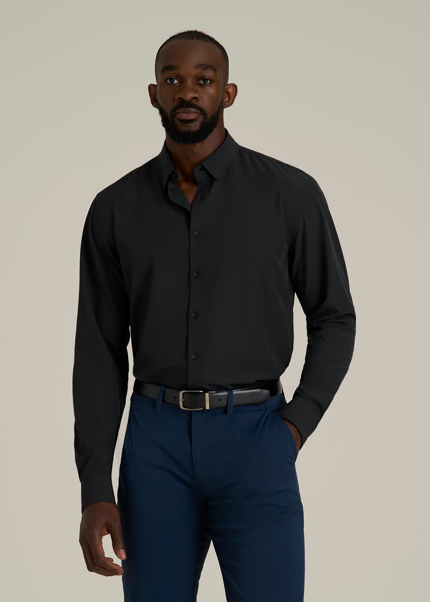 Traveler Stretch Dress Shirt in Black