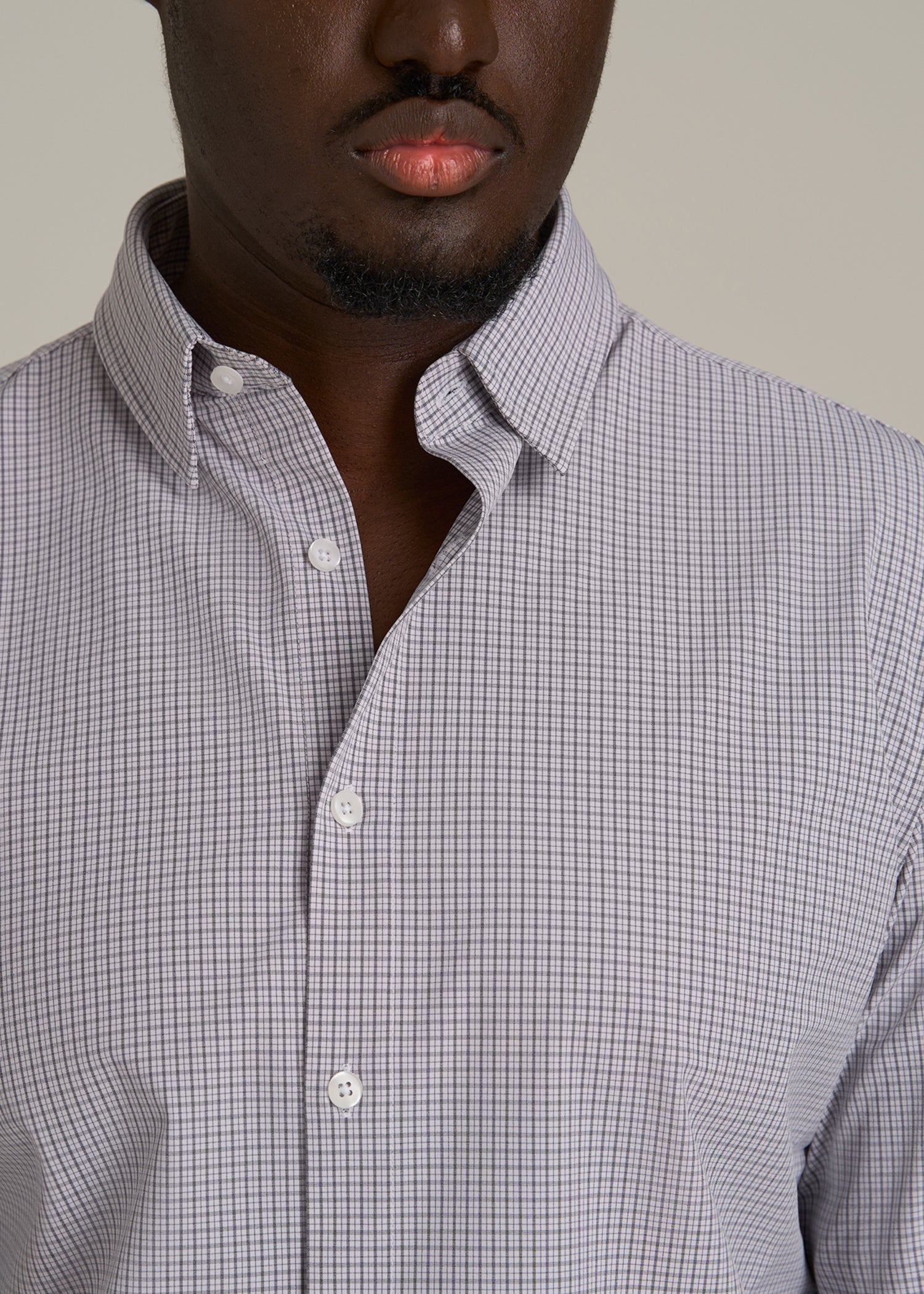 Traveler Stretch Dress Shirt in Grey Mini Plaid