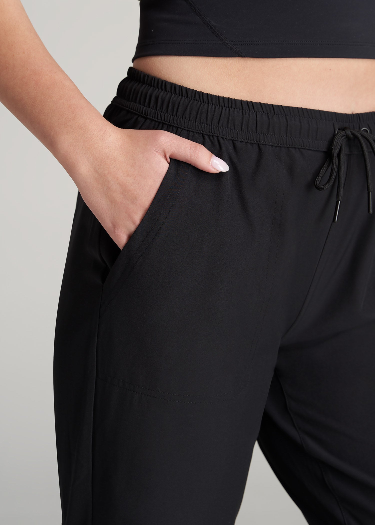 American-Tall-Women-Hybrid-Jogger-Black-detail